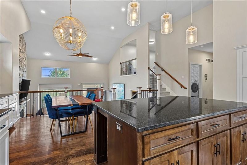 13365 NW 72nd St, Parkville, MO 64152