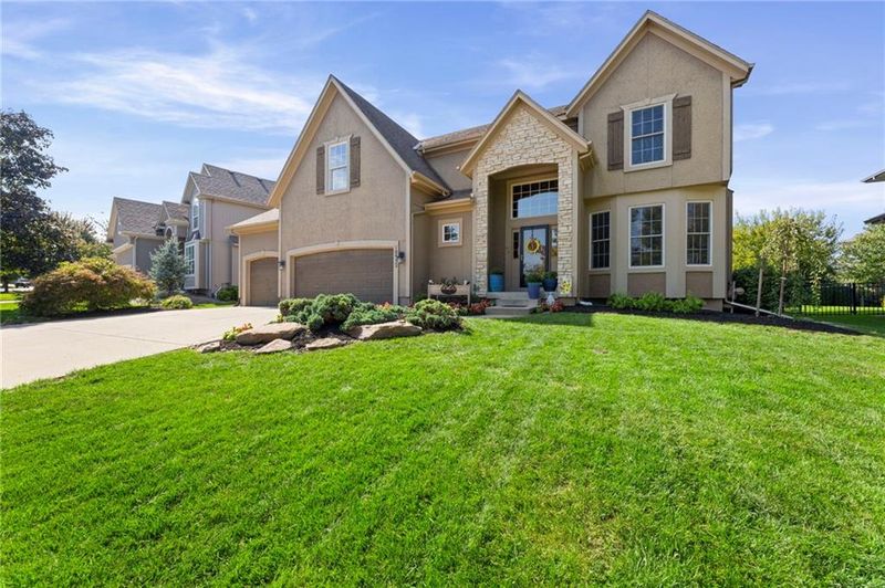 10952 S Barth Rd, Olathe, KS 66061