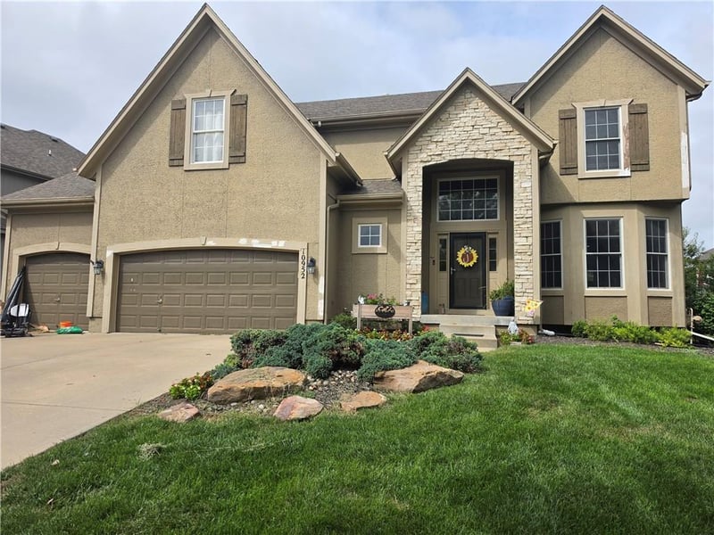 10952 S Barth Rd, Olathe, KS 66061