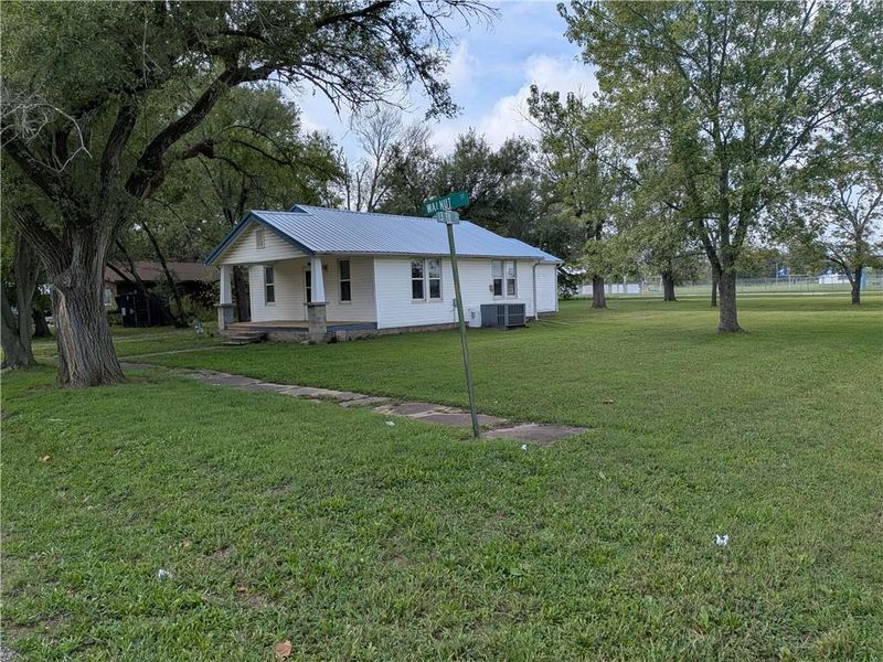 1303 Walnut St, Pleasanton, KS 66075
