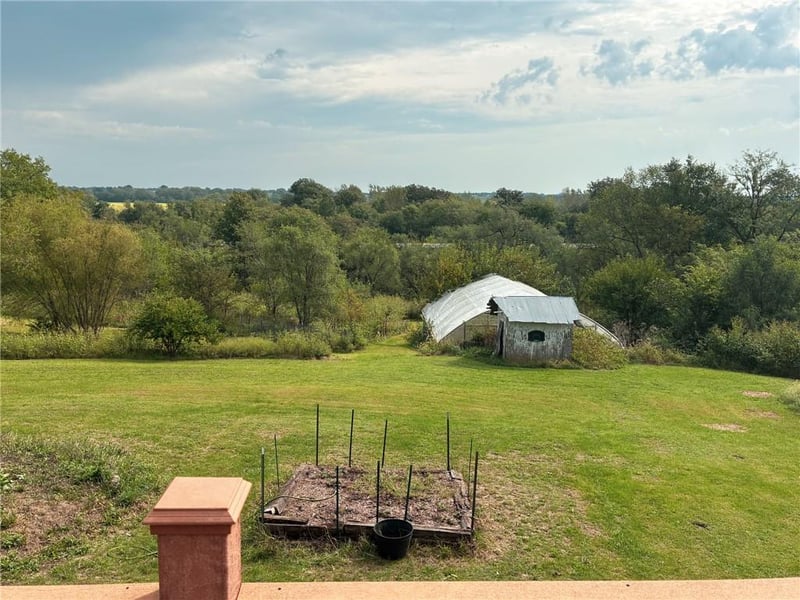 224 NW 3rd Ave, Trenton, MO 64683