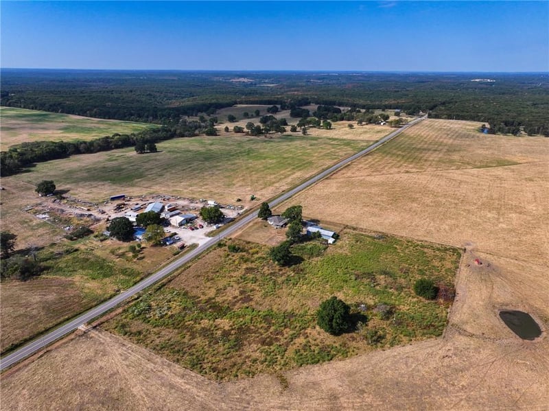 11795 SE Tt Hw, Osceola, MO 64776