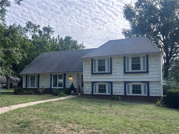 9601 W 97th St, Overland Park, KS 66212