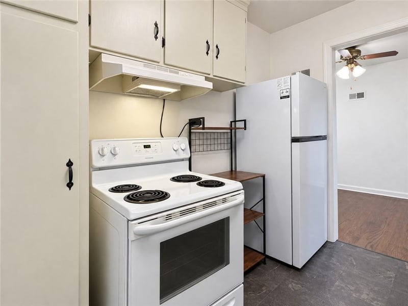 1201 NE 76th Ter, Kansas City, MO 64118