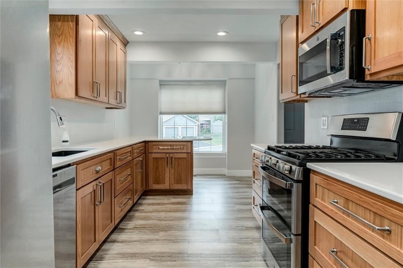 12560 W 82nd Ter, Lenexa, KS 66215