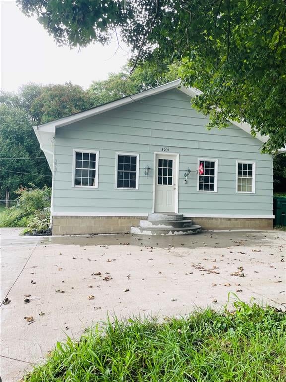 3901 S 22nd St, St Joseph, MO 64503