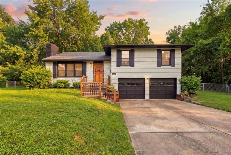 10601 E 33rd Ter S, Independence, MO 64052