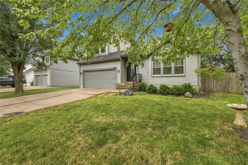 15560 S Downing St, Olathe, KS 66062