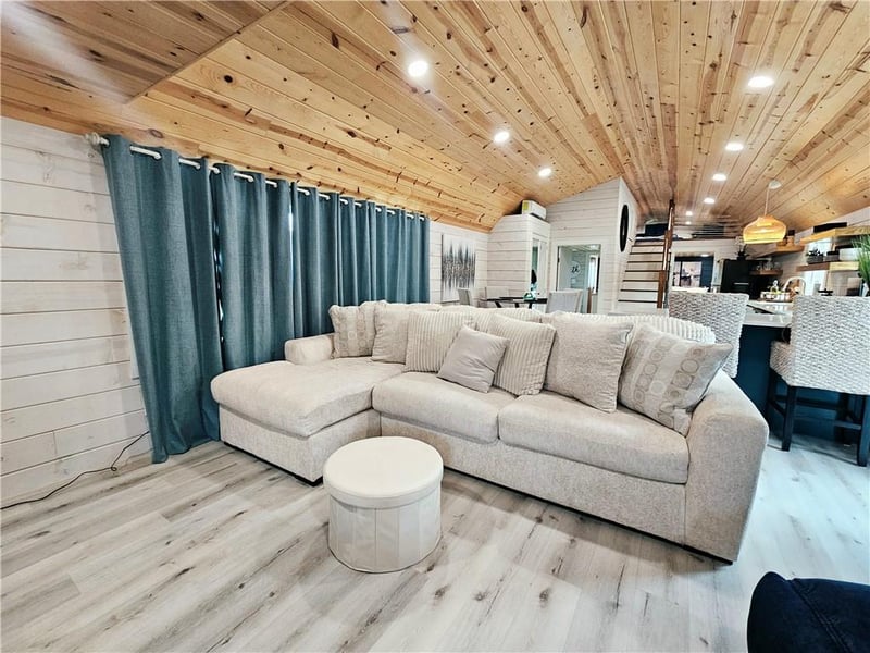 22 Shady Ln, Linn Valley, KS 66040