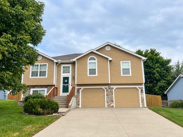 307 Leander St, Eudora, KS 66025