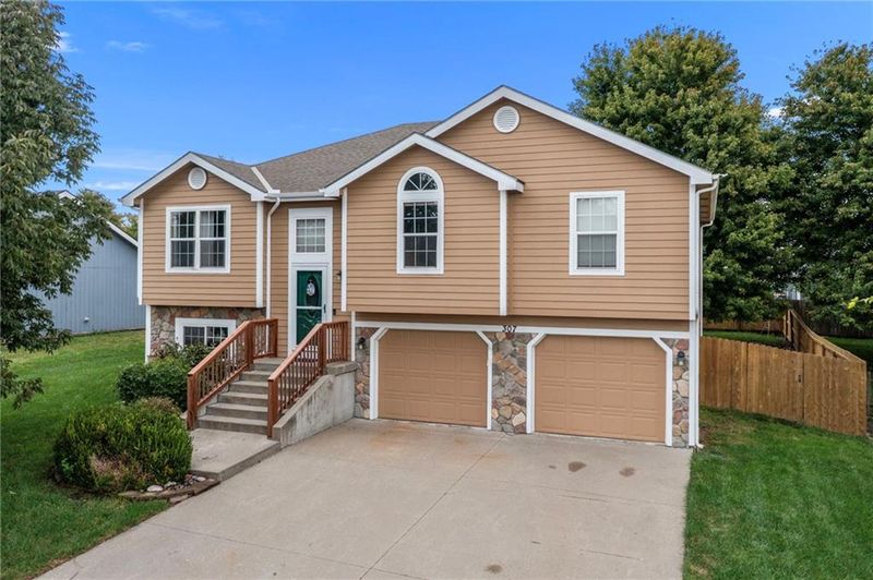 307 Leander St, Eudora, KS 66025