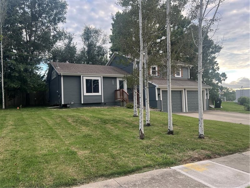 1007 W Washington St, Harrisonville, MO 64701