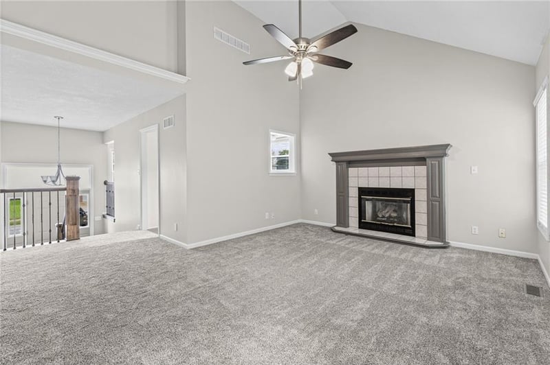 1100 Susan St, Kearney, MO 64060