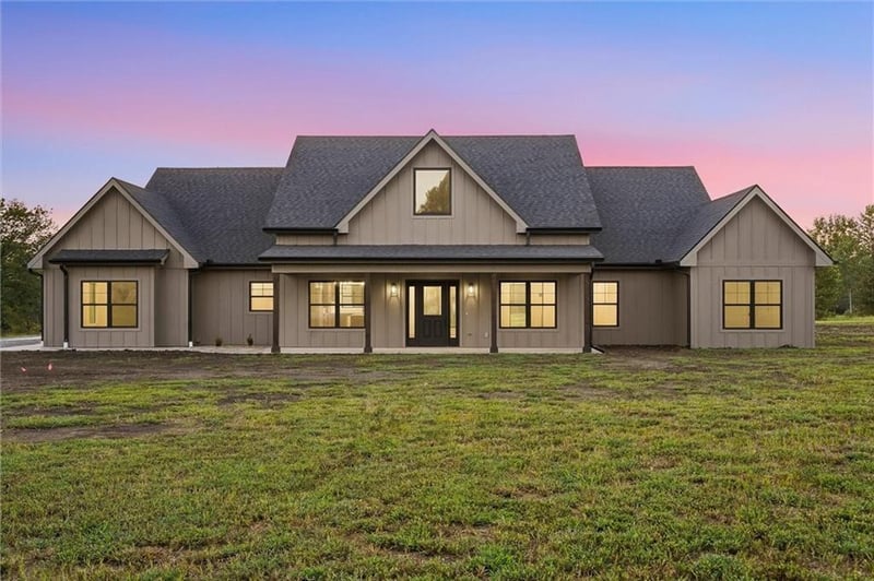 5755 Wanamaker Rd, Topeka, KS 66610