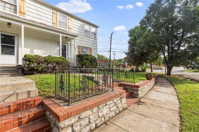 432-434 E 63rd Ter, Kansas City, MO 64110