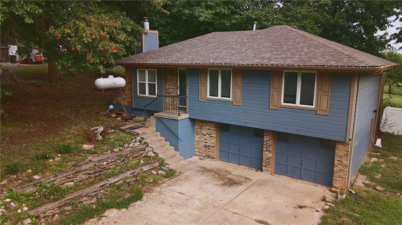 32910 E Oak Hill School Rd, Oak Grove, MO 64075