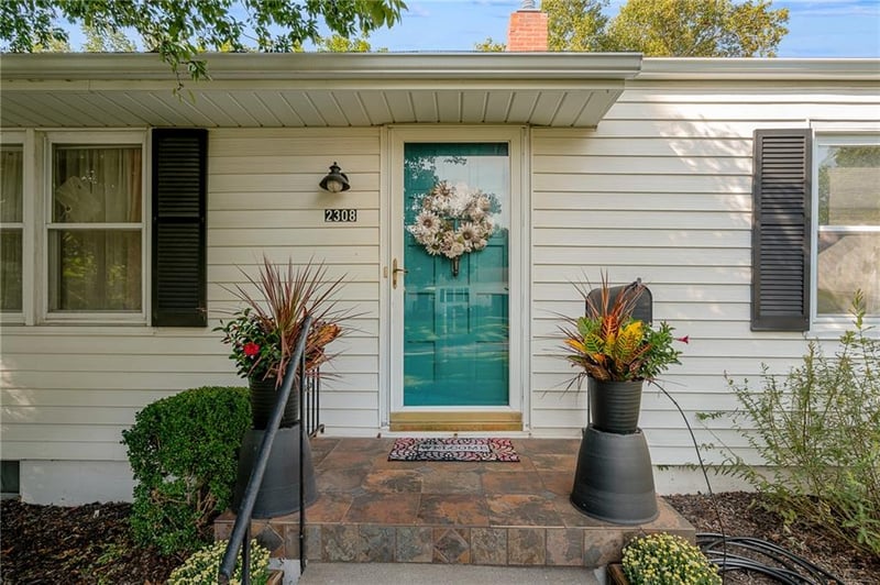 2308 NE 52nd Ter, Kansas City, MO 64118