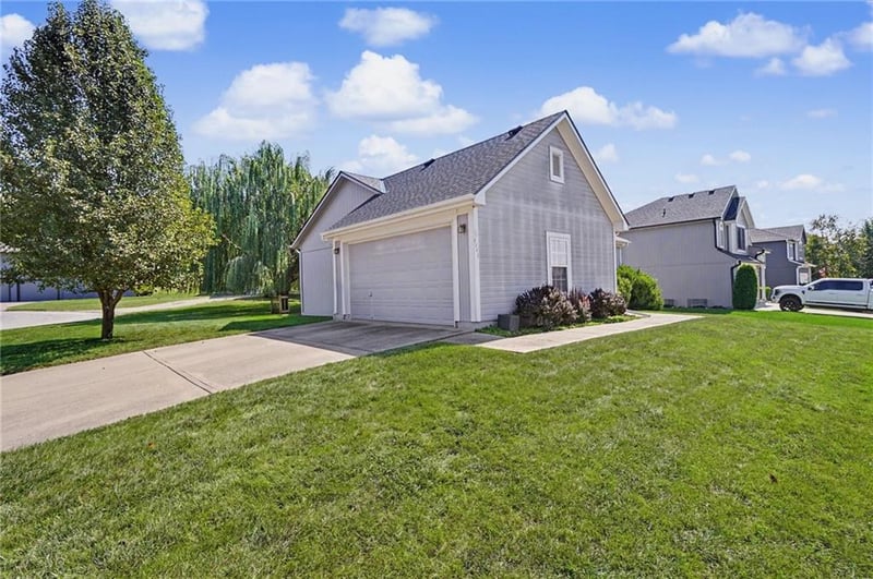 1541 S 104th Terrace 104th Ter, Edwardsville, KS 66111
