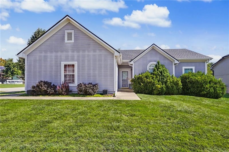 1541 S 104th Terrace 104th Ter, Edwardsville, KS 66111