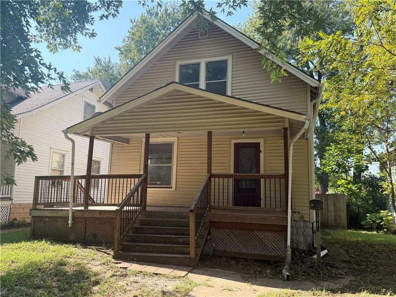 1715 Quincy St, Topeka, KS 66612