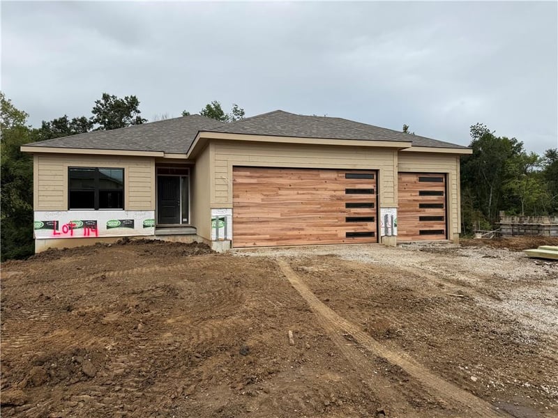 2116 Deerfield Ter, Liberty, MO 64068