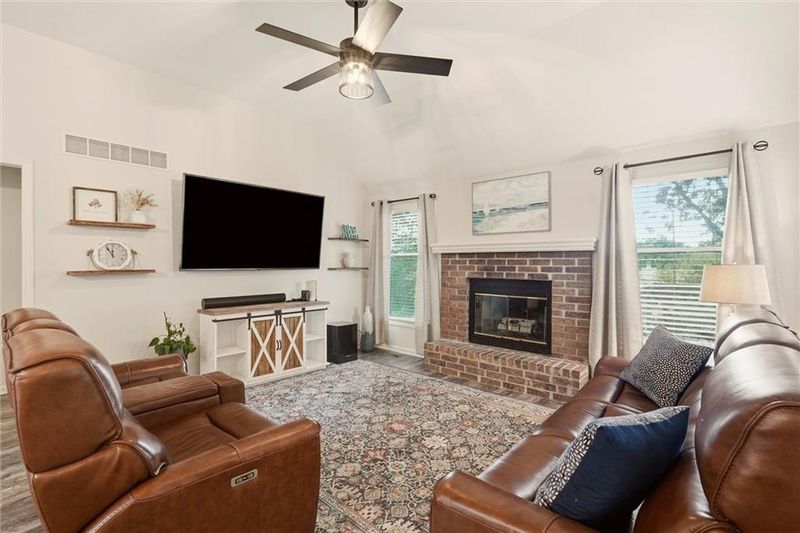 15410 Floyd St, Overland Park, KS 66223