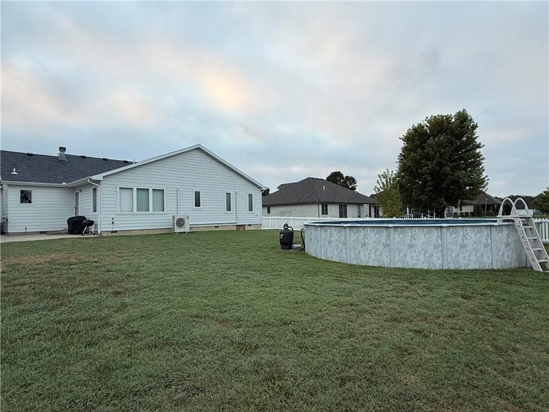 112 Johns Ct, Frontenac, KS 66763