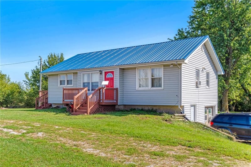 37431 W 228th St, Polo, MO 64671