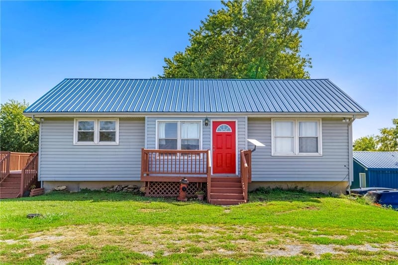 37431 W 228th St, Polo, MO 64671