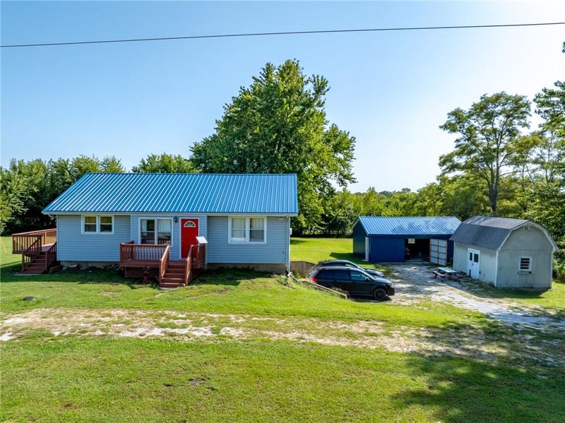 37431 W 228th St, Polo, MO 64671