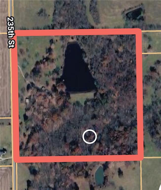 26996 235th St, Gallatin, MO 64640