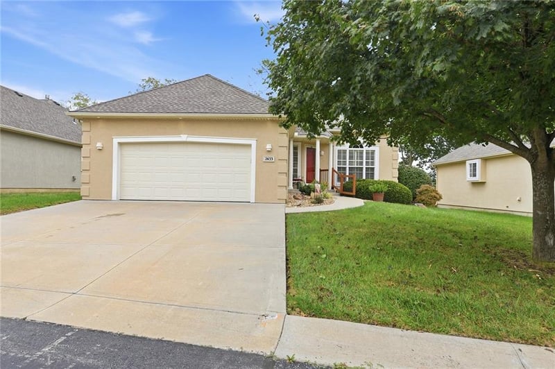 2633 Kensington Pl, Leavenworth, KS 66048
