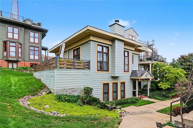 2941 Grand Ave, Kansas City, MO 64108