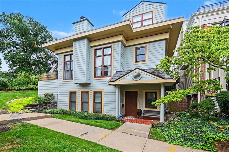 2941 Grand Ave, Kansas City, MO 64108