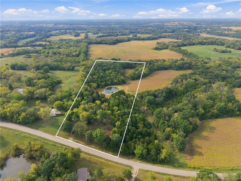 972 Ne Hw E, Knob Noster, MO 65336