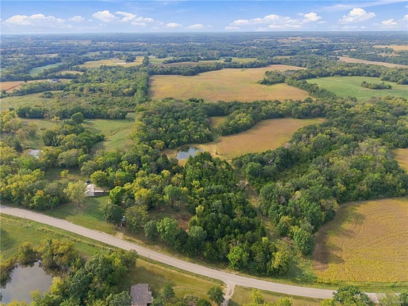 972 Ne Hw E, Knob Noster, MO 65336