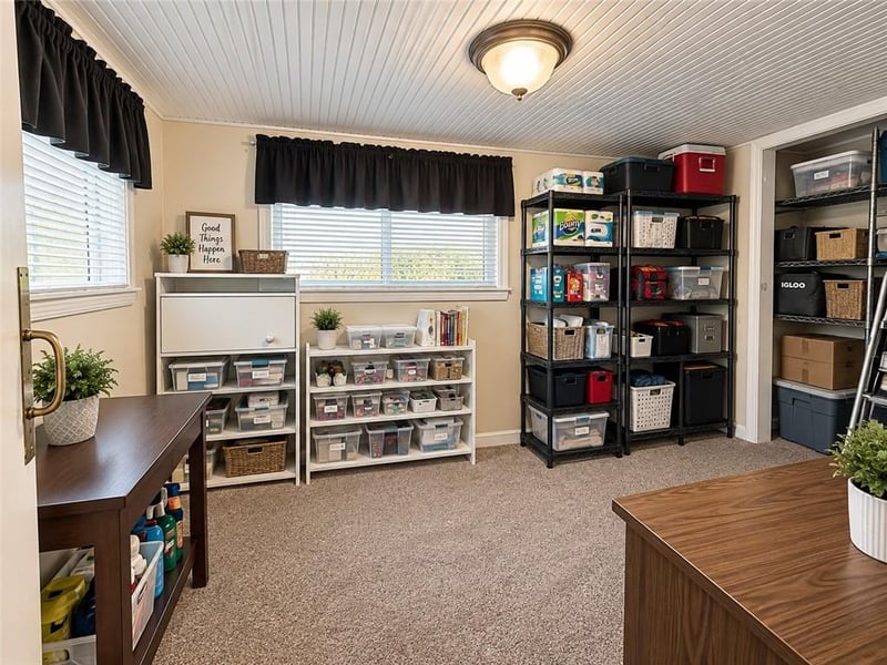 406 Devon St, Independence, MO 64055