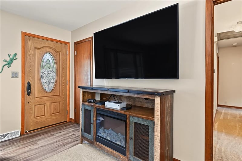 14115 W 93rd St, Lenexa, KS 66215