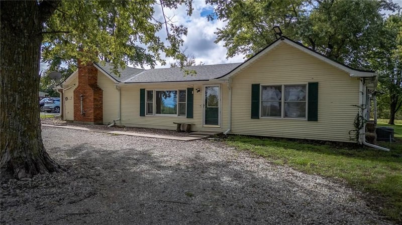 14768 Lincoln Ln, Rayville, MO 64084