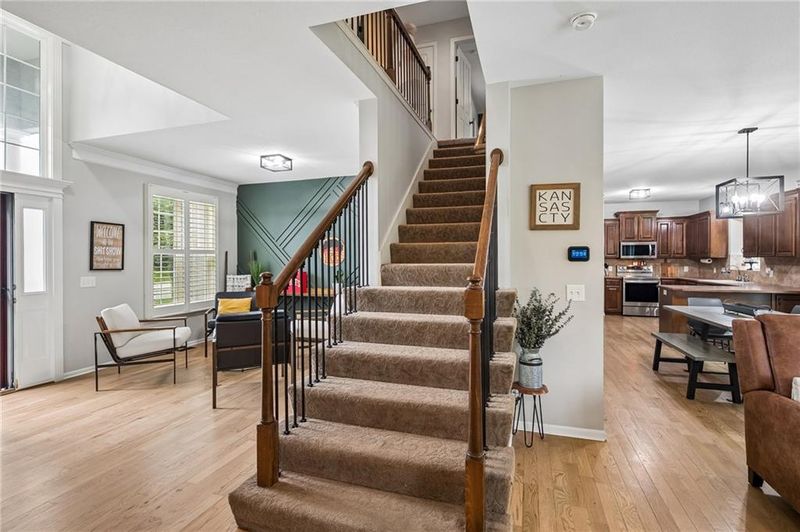 10122 N Lane Dr, Kansas City, MO 64157