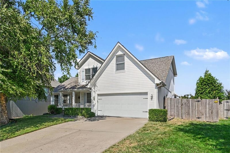 7423 N Wallace Ave, Kansas City, MO 64158