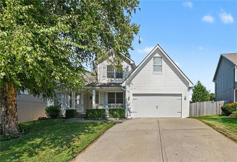 7423 N Wallace Ave, Kansas City, MO 64158