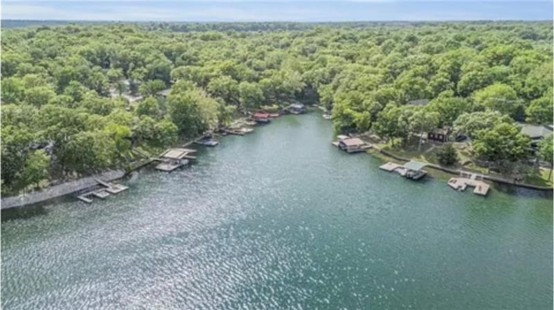 34 Turner Dr, Lacygne, KS 66040