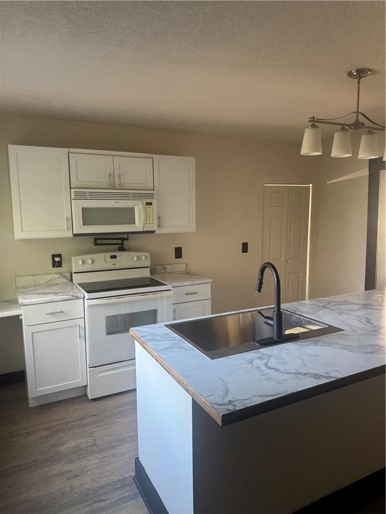 547 Orchard Pl, Excelsior Springs, MO 64024