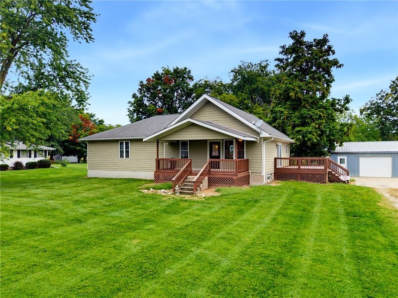 605 E Crandall St, Meadville, MO 64659
