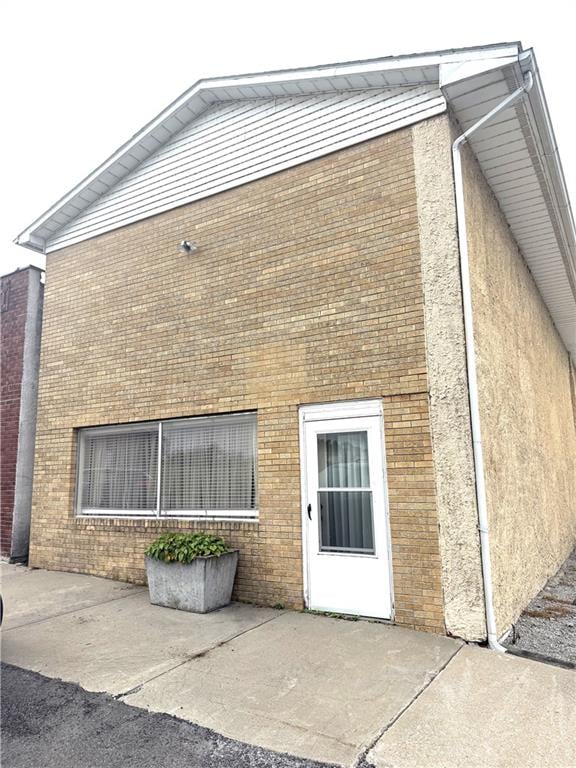 108 E Kelling Ave E, Waverly, MO 64096