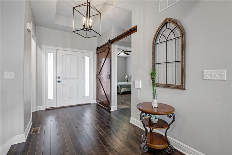 8311 Pickering St, Lenexa, KS 66227