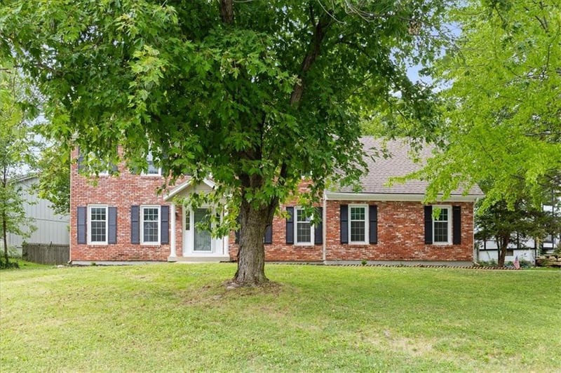 8800 W 115th St, Overland Park, KS 66210