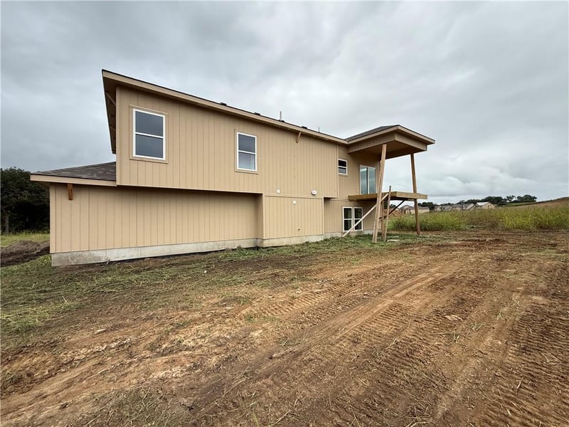 2121 Deerfield Ter, Liberty, MO 64068