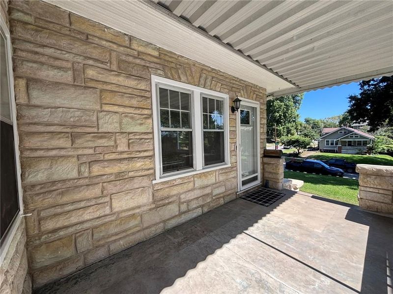 2244 Eugene Field Ave, St Joseph, MO 64505